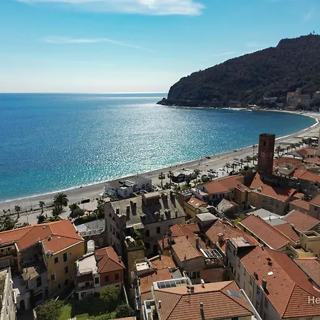 Historic Castle 1 - Sea View & Garden 빌라