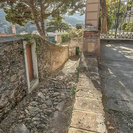 Historic Castle 1 - Sea View & Garden